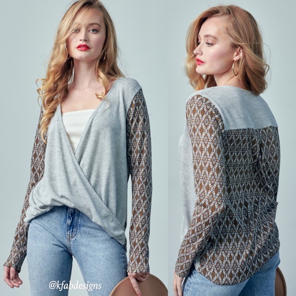 Tops - NEW! Boho Soft Surplice Color Block Printed Knit Top!